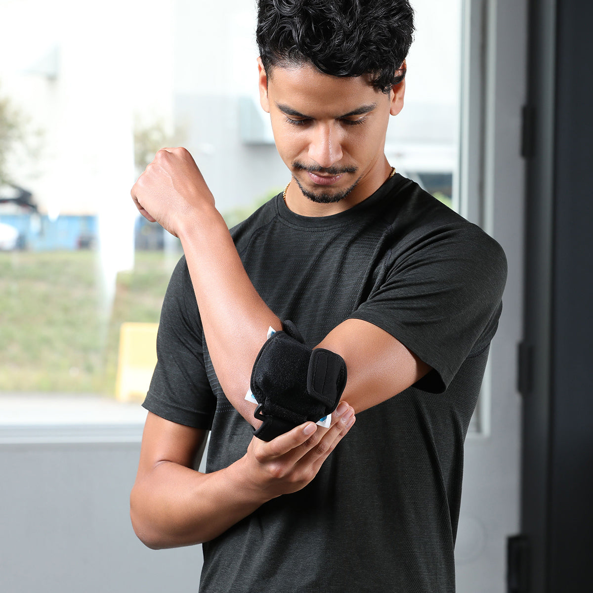 Vibrating Ice Pack Pain Relievers
