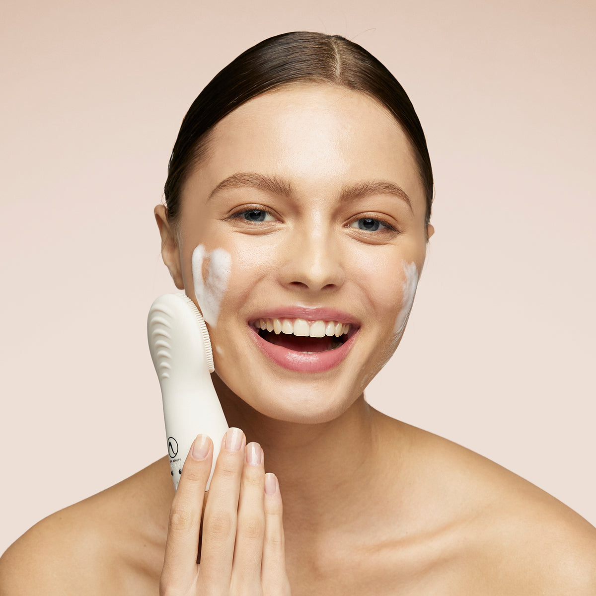 Vibrating Facial Brush