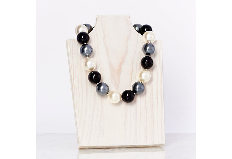 Cooling Pearl Necklace