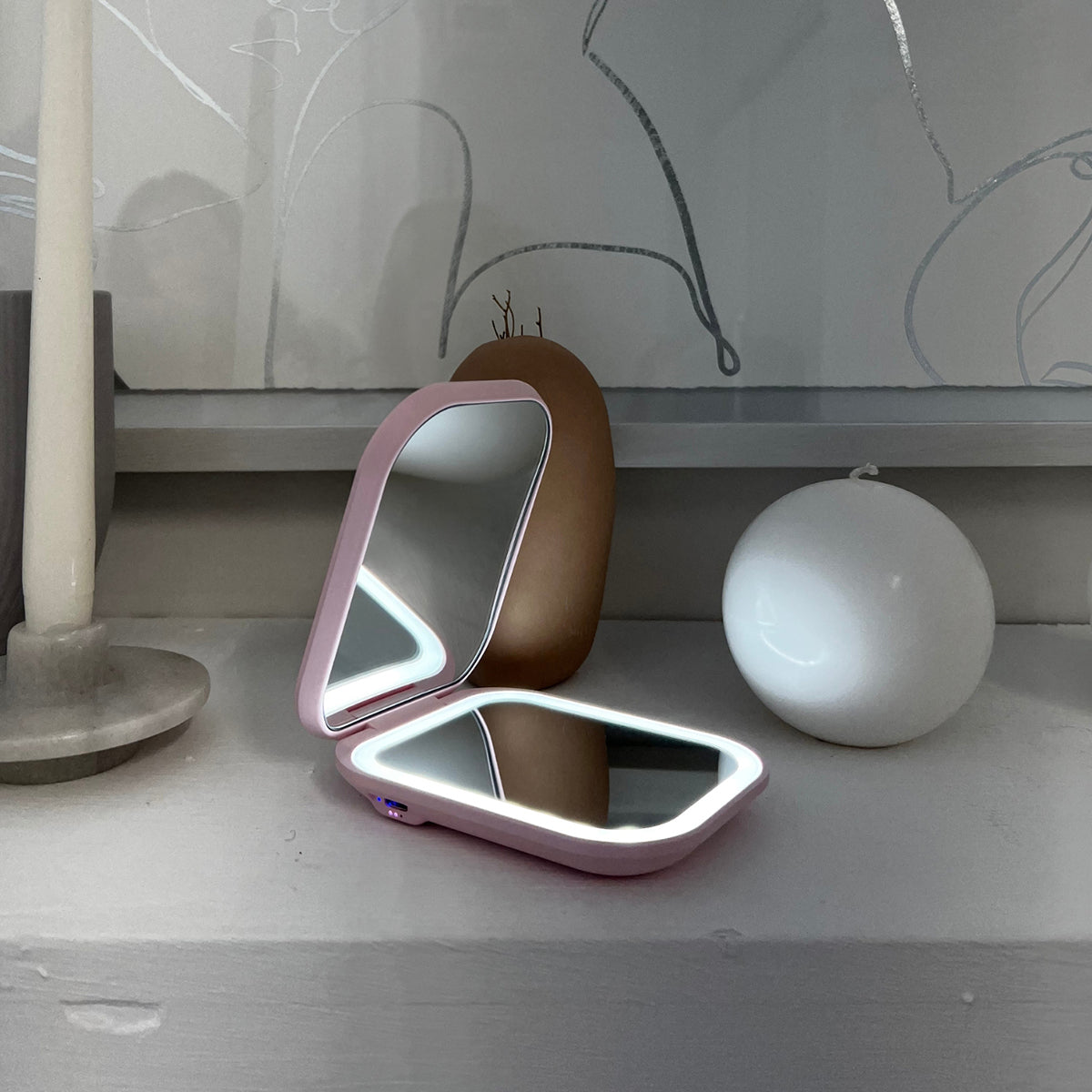 Phone Charging Compact Mirror