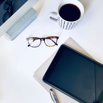 Fog-Free Cat-Eye Readers