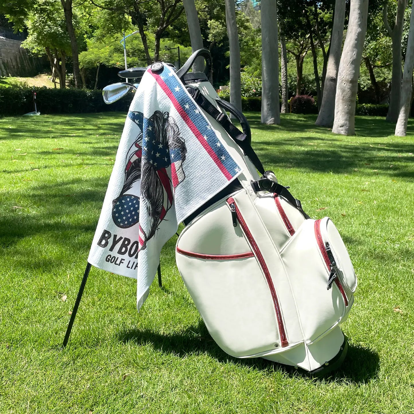 Yamato Magnetic Golf Towel – American Woman Pattern, Quick-Dry, Strong Magnet