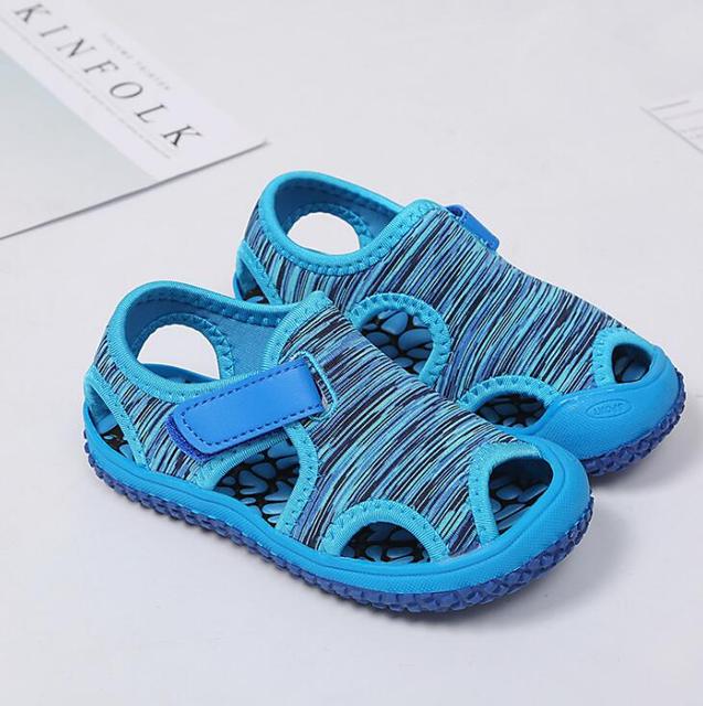 Zapatillas antideslizantes de verano con suela suave para niños