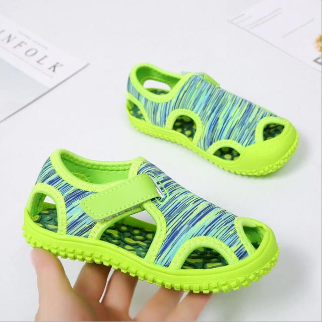 Zapatillas antideslizantes de verano con suela suave para niños